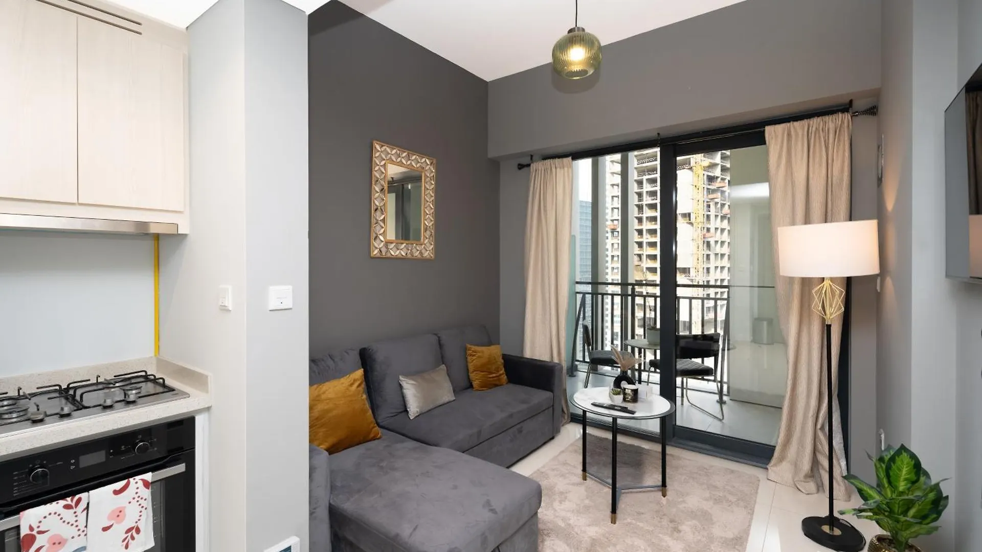 Apartment Zada Tower 1Br In Business Bay Near Metro & Burj Khalifa Dubai - Escape 24 Holiday Homes