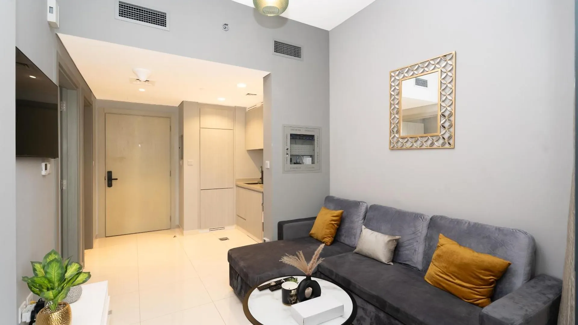 Zada Tower 1Br In Business Bay Near Metro & Burj Khalifa Dubai - Escape 24 Holiday Homes Apartment