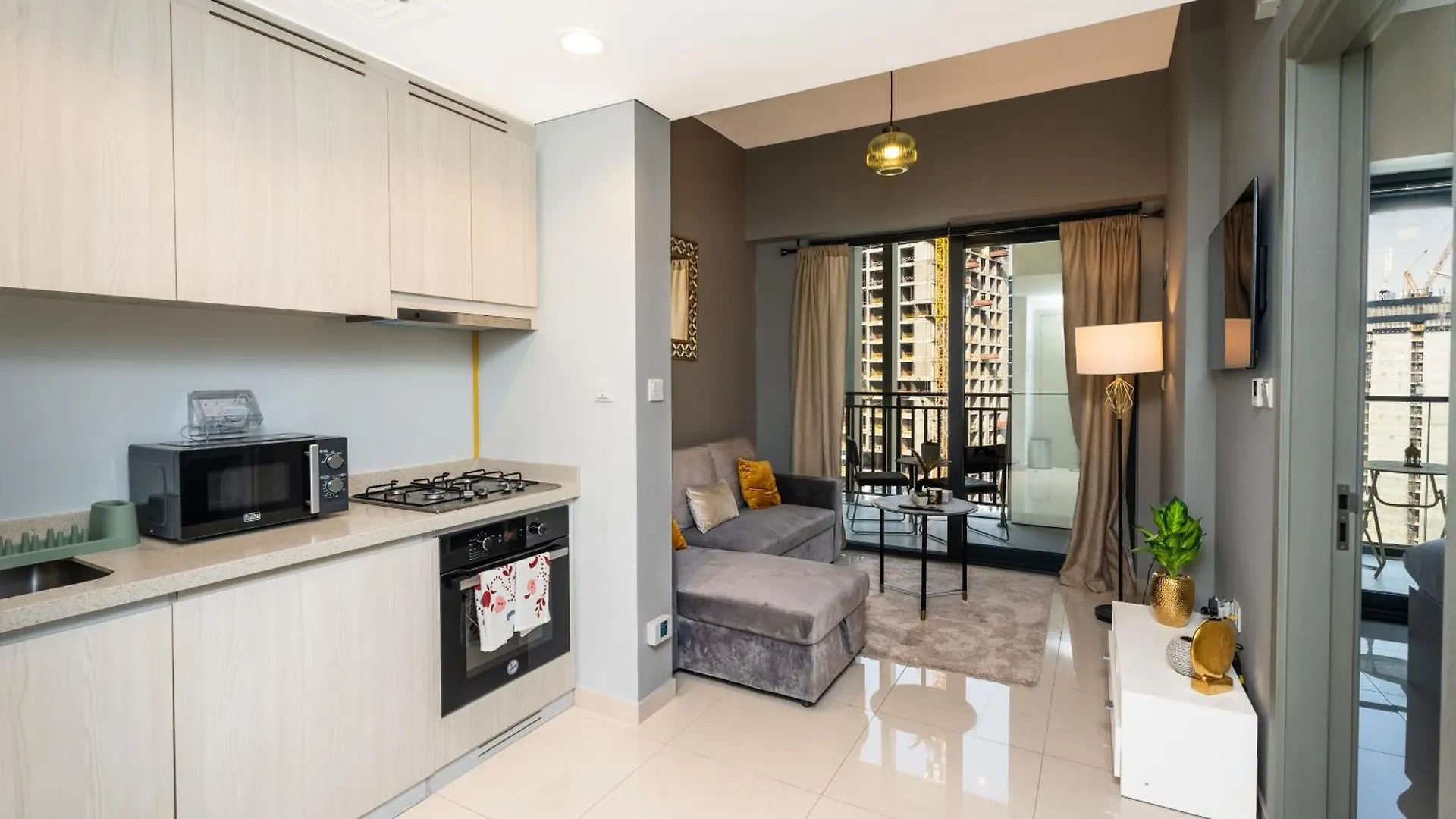 Zada Tower 1Br In Business Bay Near Metro & Burj Khalifa Dubai - Escape 24 Holiday Homes