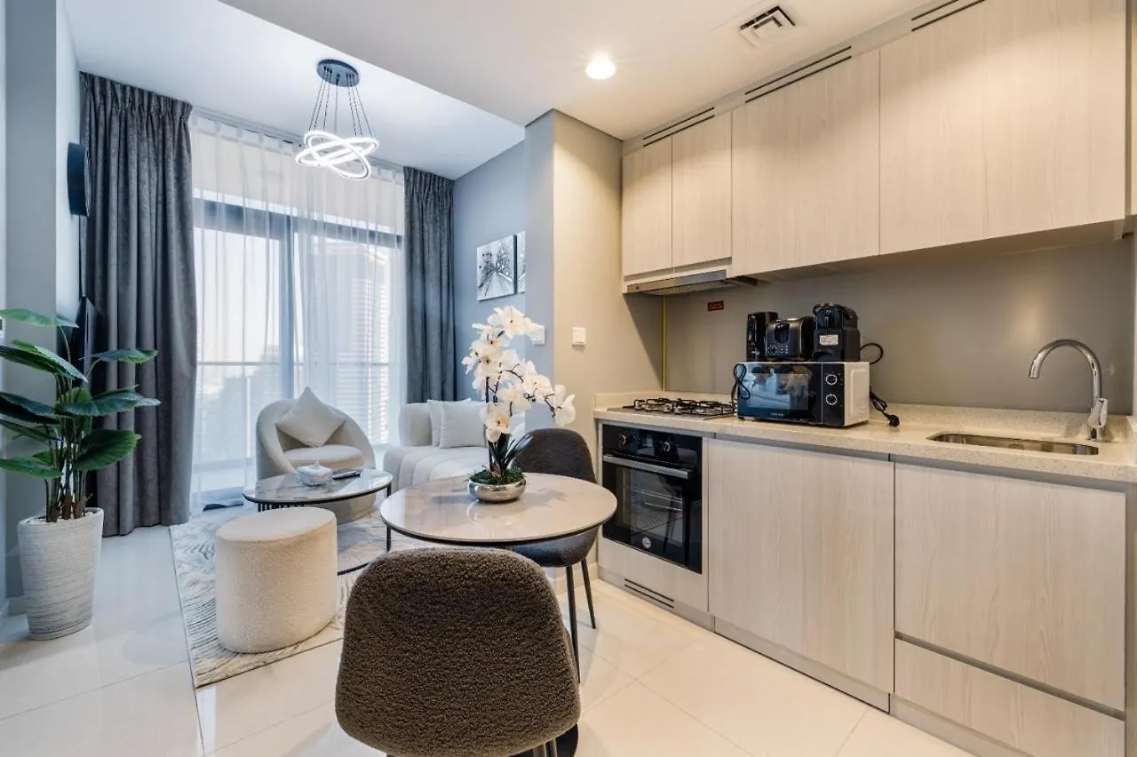 Zada Tower 1Br In Business Bay Near Metro & Burj Khalifa Dubai - Escape 24 Holiday Homes United Arab Emirates