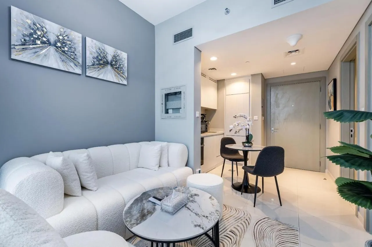 Zada Tower 1Br In Business Bay Near Metro & Burj Khalifa Dubai - Escape 24 Holiday Homes